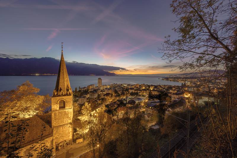 Caisse d'Epargne by L'elixir - Montreux